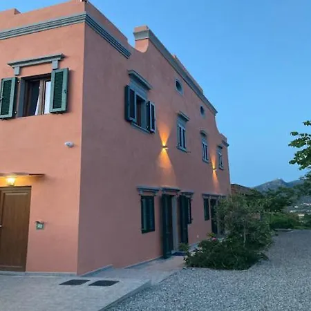 Maria Teresa Apartment