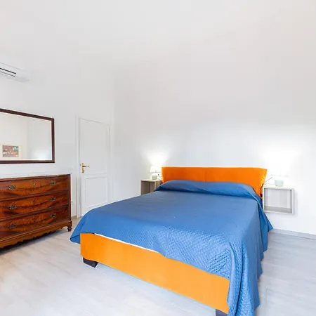 Maria Teresa Apartment